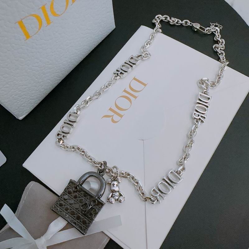 Dior Necklace 05lyr348 (5)